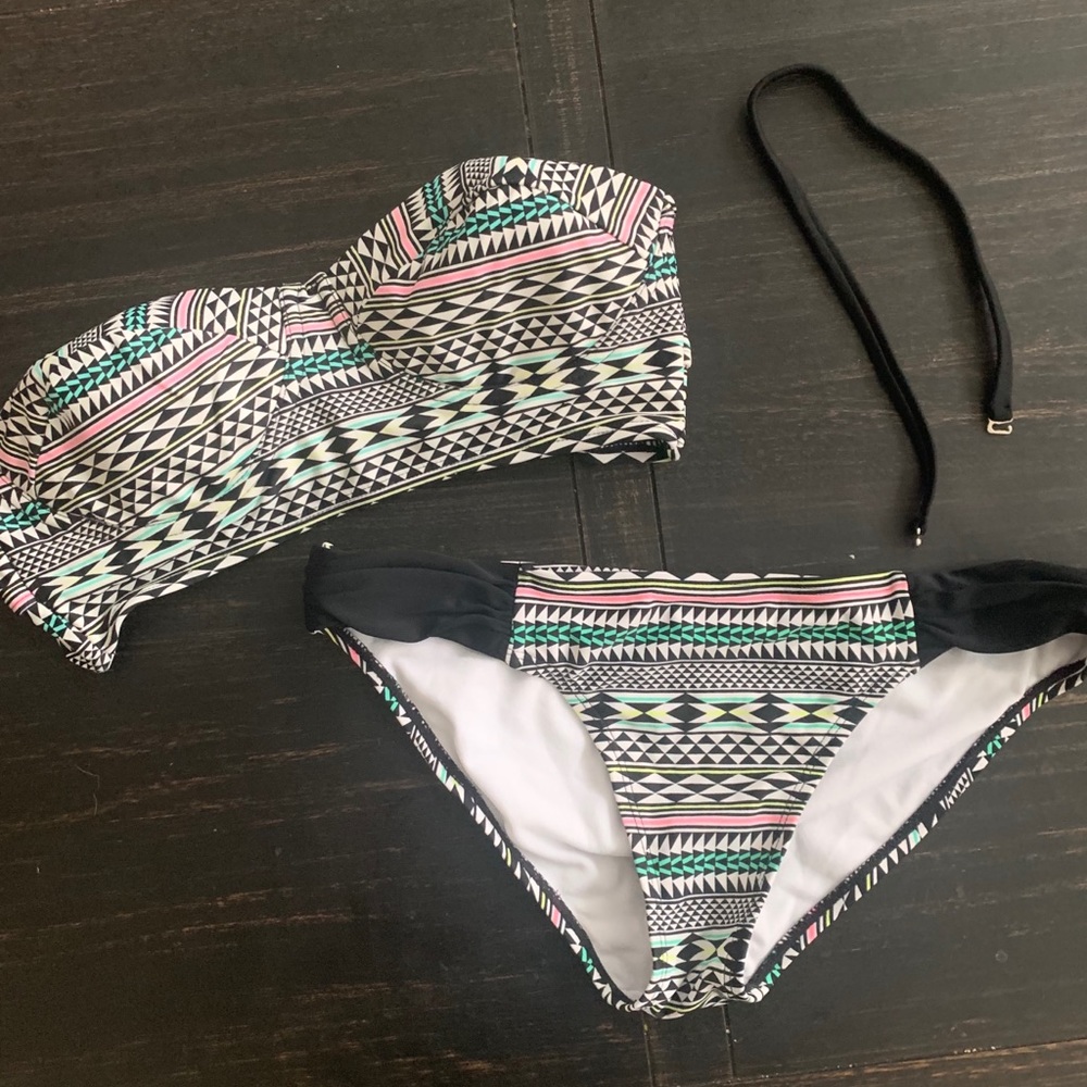 Printed Bikini with optional strap